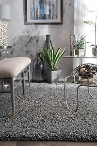nuLoom Marleen Plush Shag Rug
