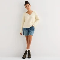 Arizona Juniors Womens V Neck Long Sleeve Pullover Sweater