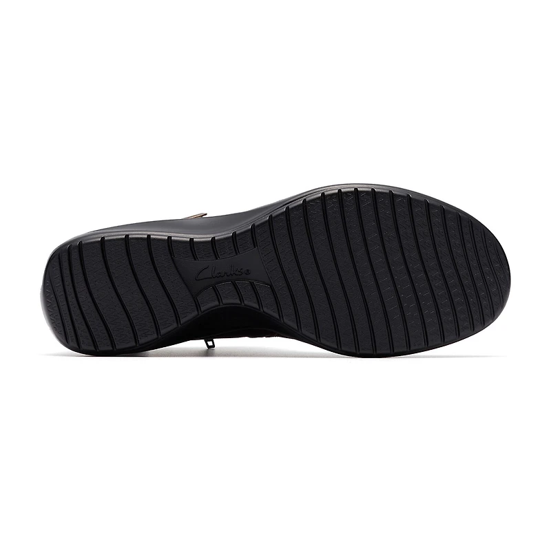 Clarks Womens Flat Heel Booties
