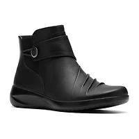 Clarks Womens Flat Heel Booties