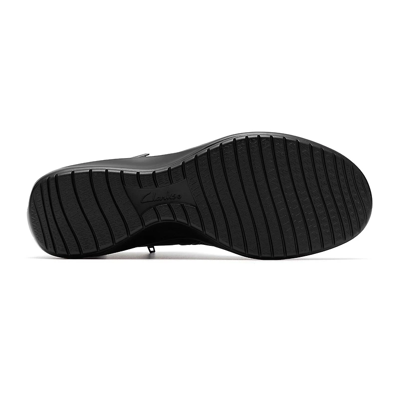 Clarks Womens Flat Heel Booties
