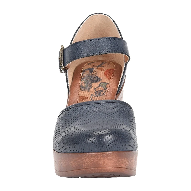 BOC by Born Gia Womens Round Closed Toe Clogs