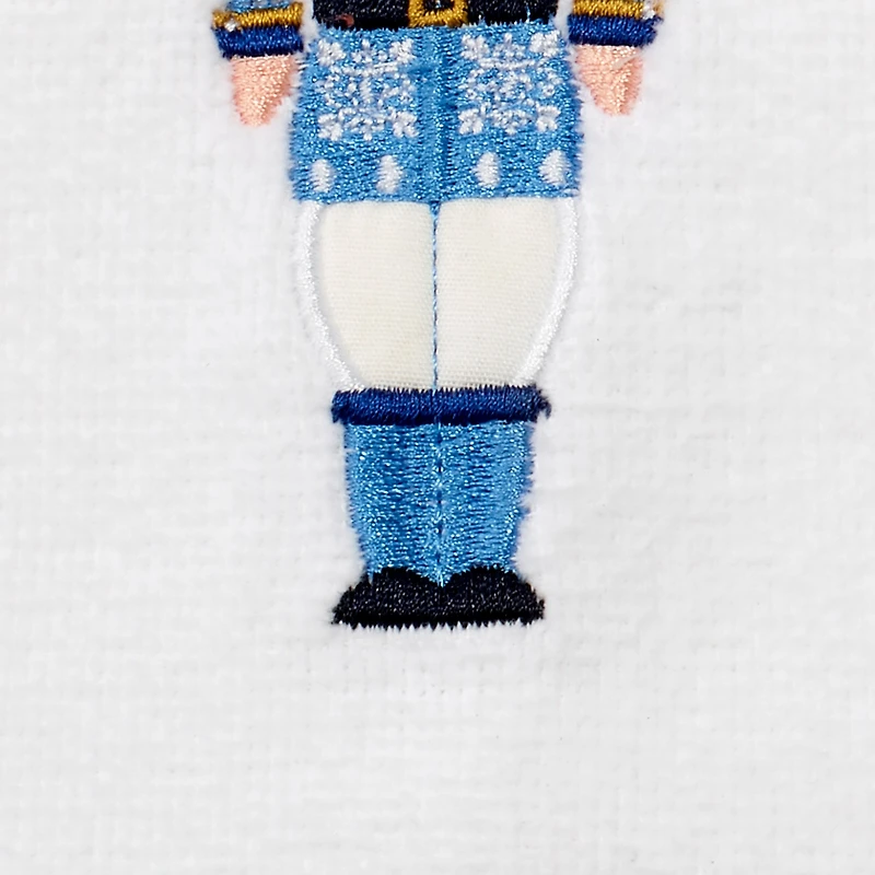 Avanti Nutcracker Trellis 2-pc. Fingertip Towel