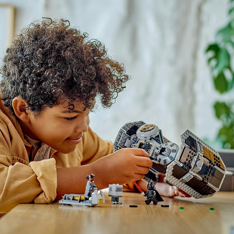Star Wars Tie Bomber Building Toy Set (625 Pieces)