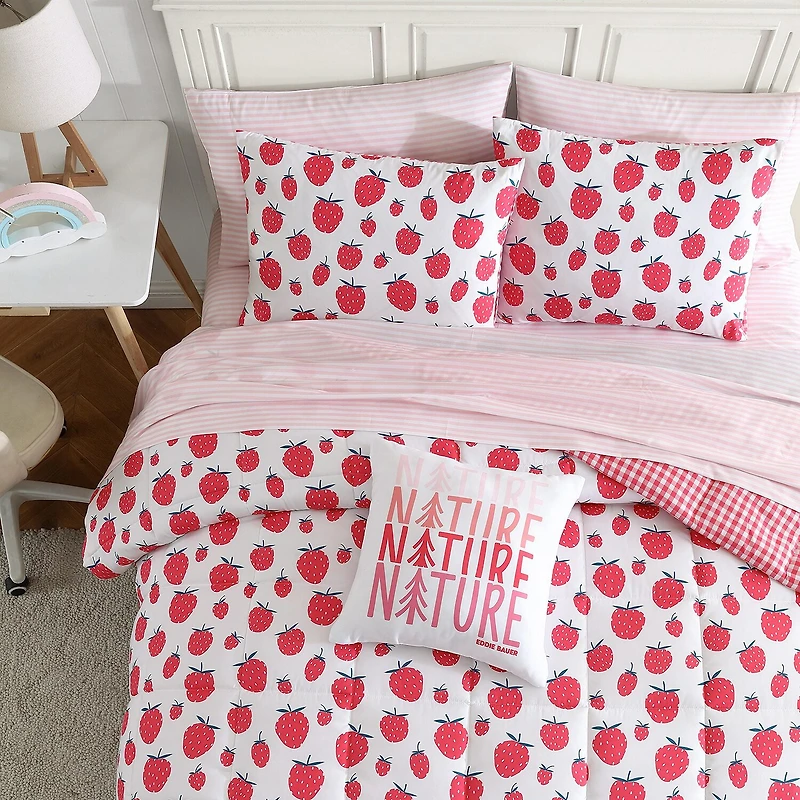 Eddie Bauer Strawberry Field Floral Easy Care Comforter Set