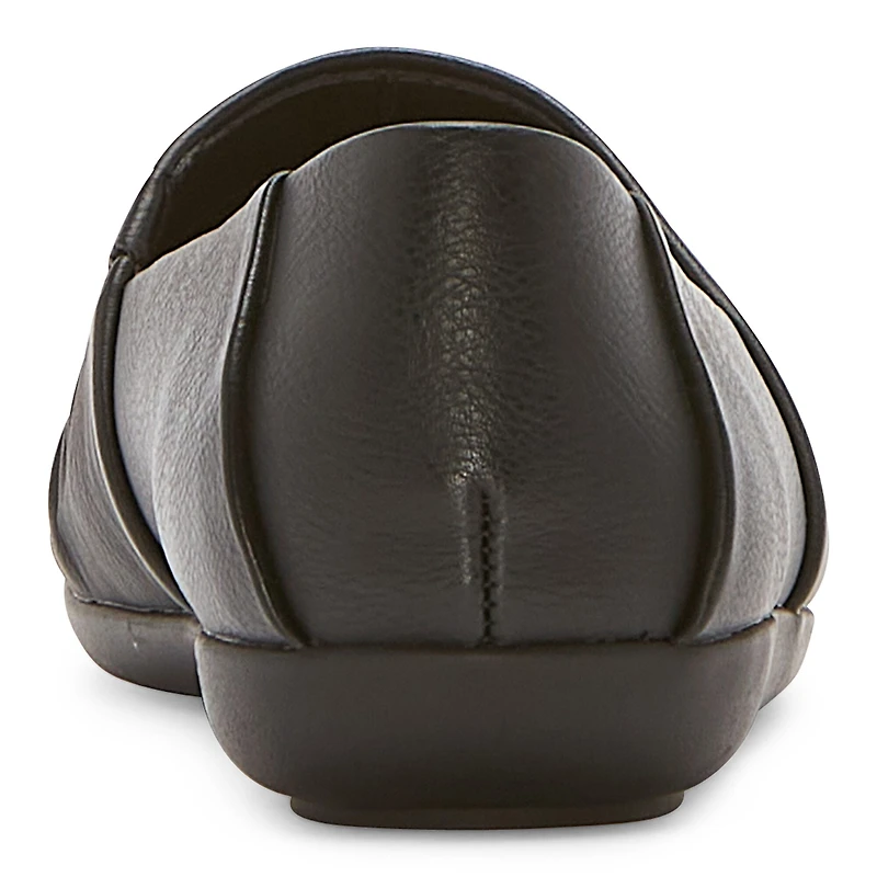 Baretraps Piper Womens Round Closed Toe Slip-On Shoe