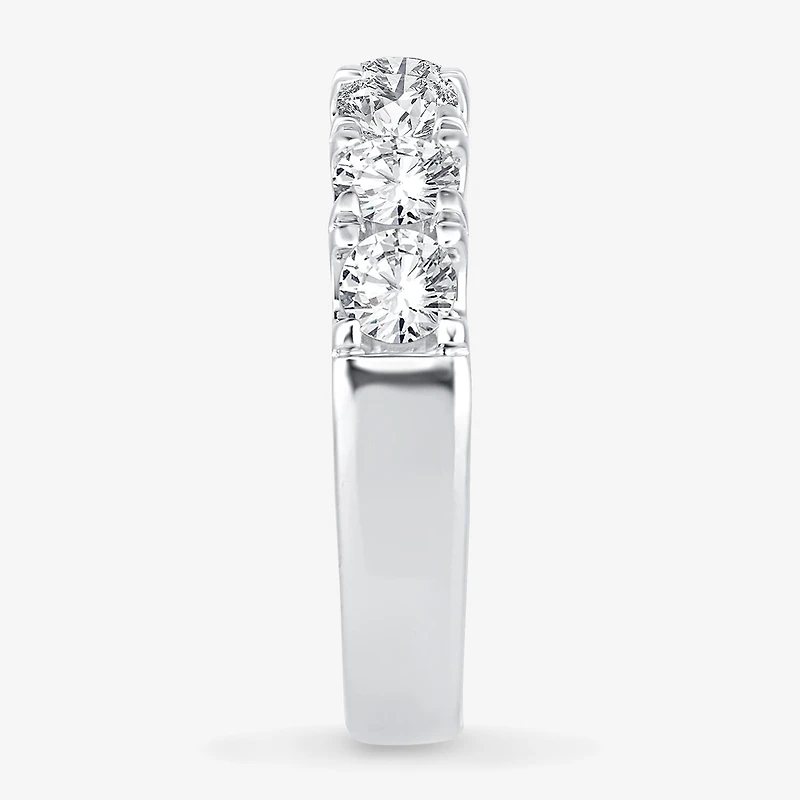 (H-I / Si1-Si2) Womens 3MM 2 CT. T.W. Lab Grown White Diamond 14K Gold Wedding Band