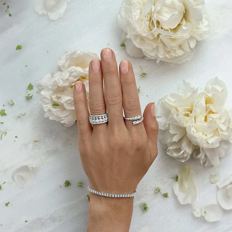 (H-I / Si1-Si2) Womens 1/2 CT. T.W. Lab Grown White Diamond 10K Gold Marquise Wedding Band