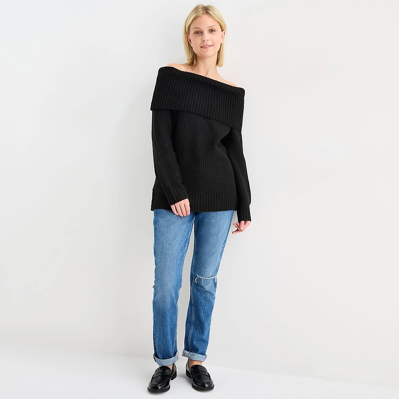Arizona Juniors Womens Straight Neck Long Sleeve Pullover Sweater