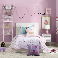 Urban Playground Desiree Quilt Set