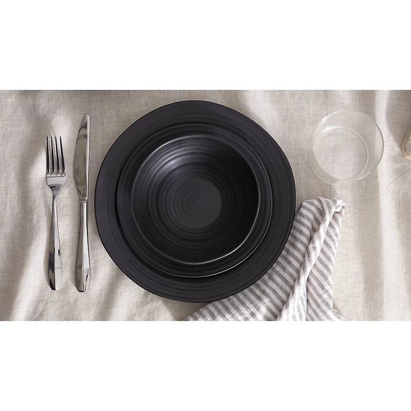 Oneida Oakwood 20-pc. Flatware Set