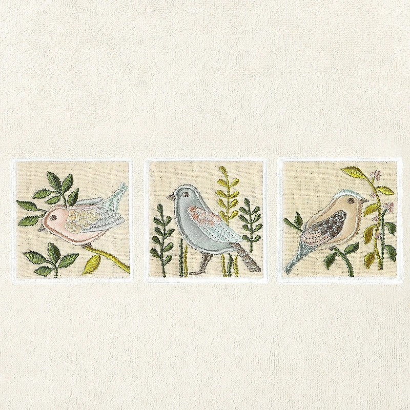 Linum Home Textiles Belinda 2-pc. Embellished Animal Bath Towel