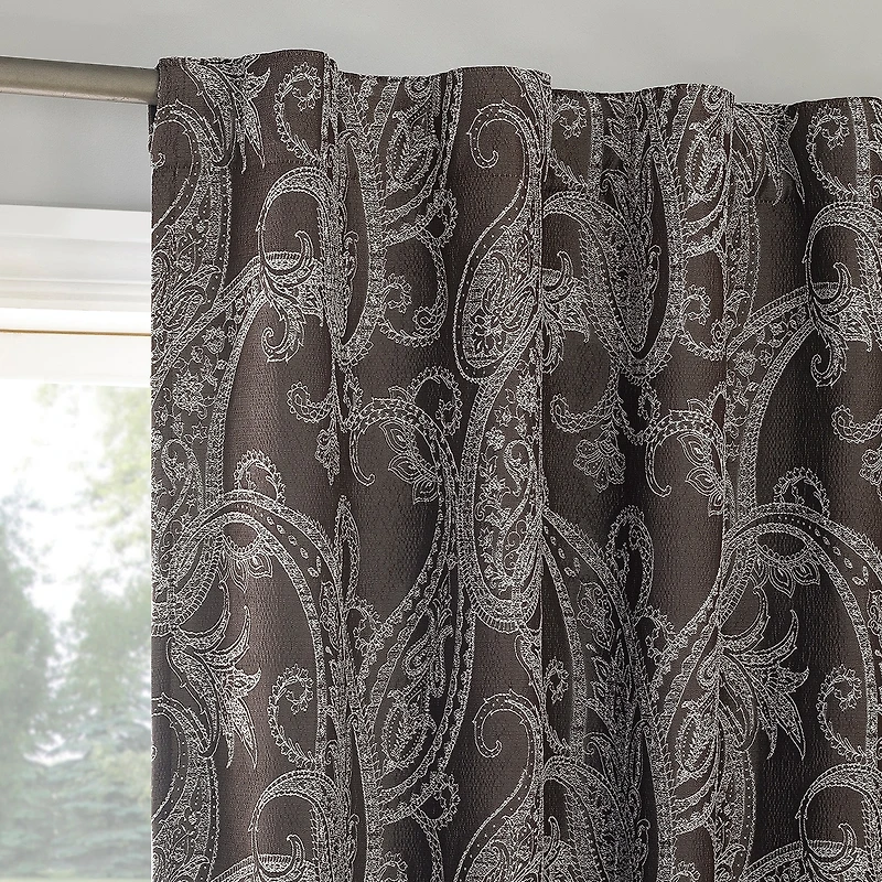 Sun Zero Pedra Back Tab 100% Blackout Single Curtain Panel
