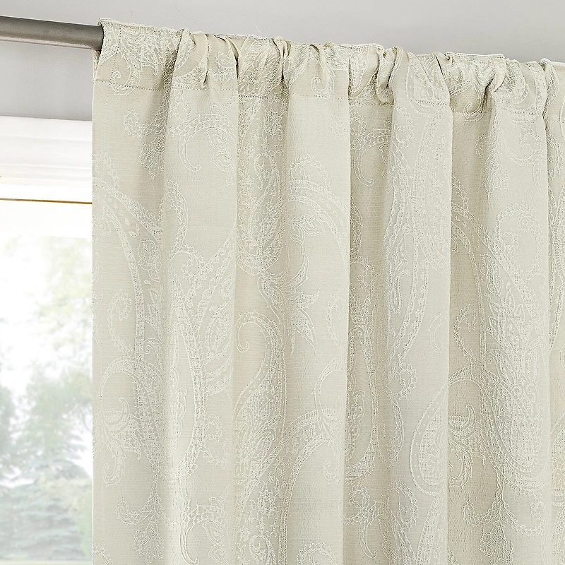 Sun Zero Pedra Back Tab 100% Blackout Single Curtain Panel