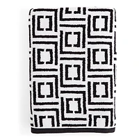 Liz Claiborne Signature Plush Logo Bath Towel