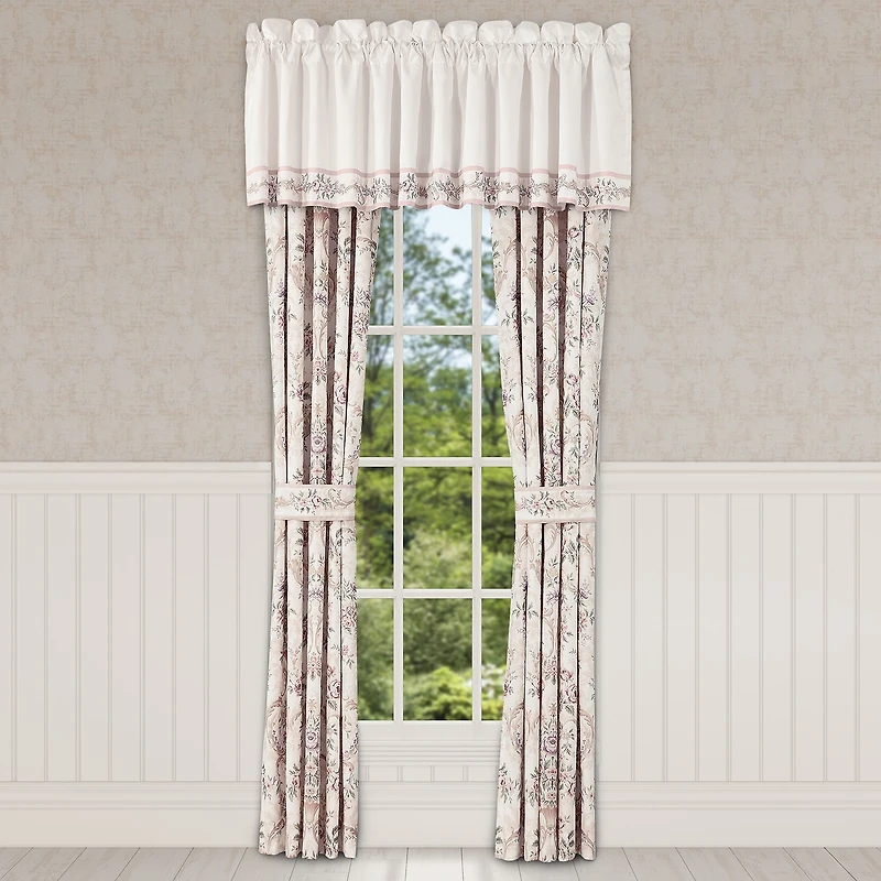 Queen Street Amagansett Rod Pocket Blackout Set of 2 Curtain Panel