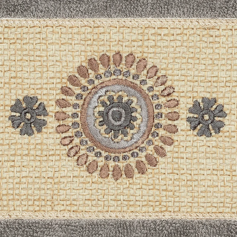 Linum Home Textiles Isabelle Embellished 3-pc. Bath Towel Set