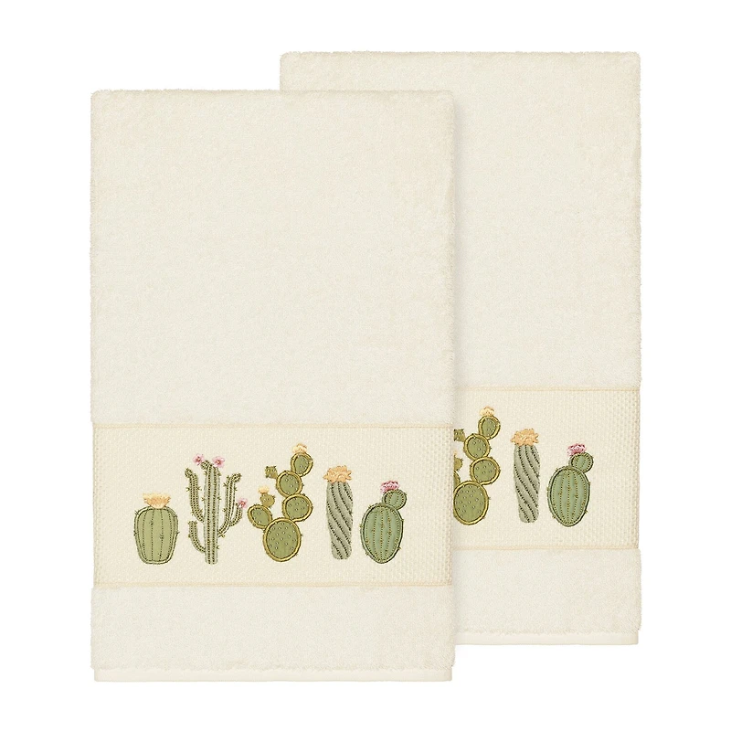 Linum Home Textiles Mila 2-pc. Embellished Floral Bath Towel