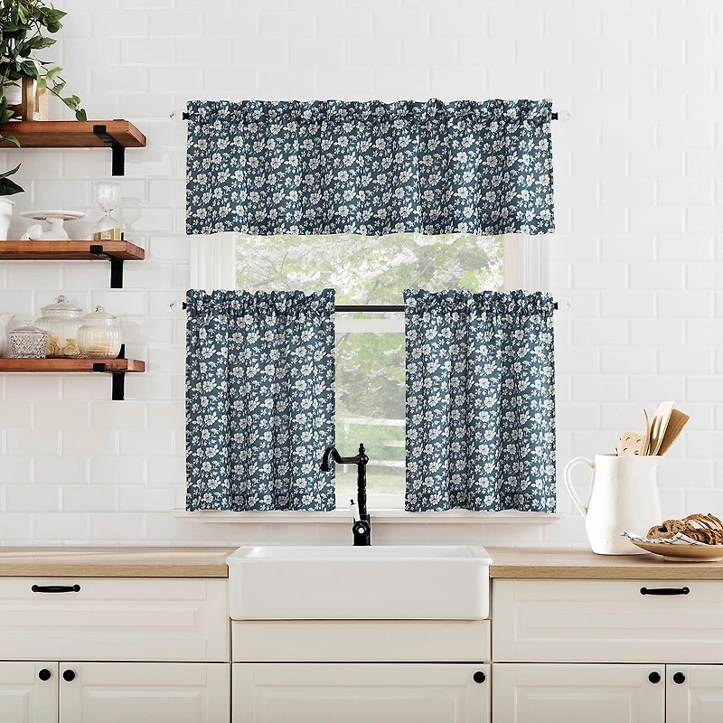 No 918 Mistral Floral Rod Pocket Tailored Valance