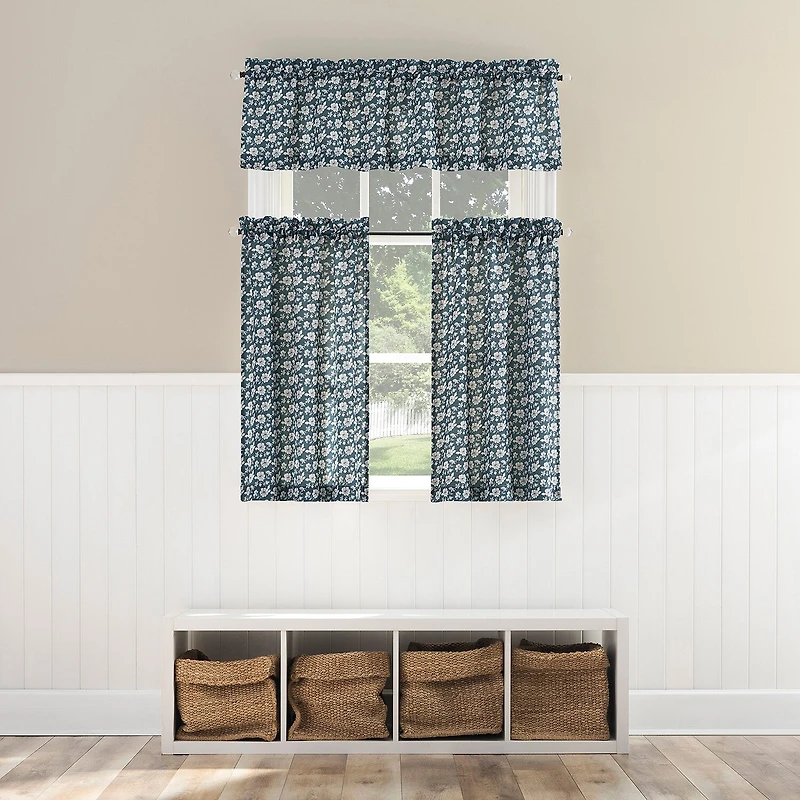 No 918 Mistral Floral Rod Pocket Tailored Valance