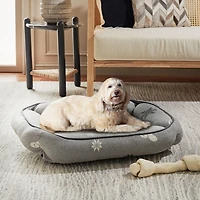 Safavieh Snowflake Pet Bed