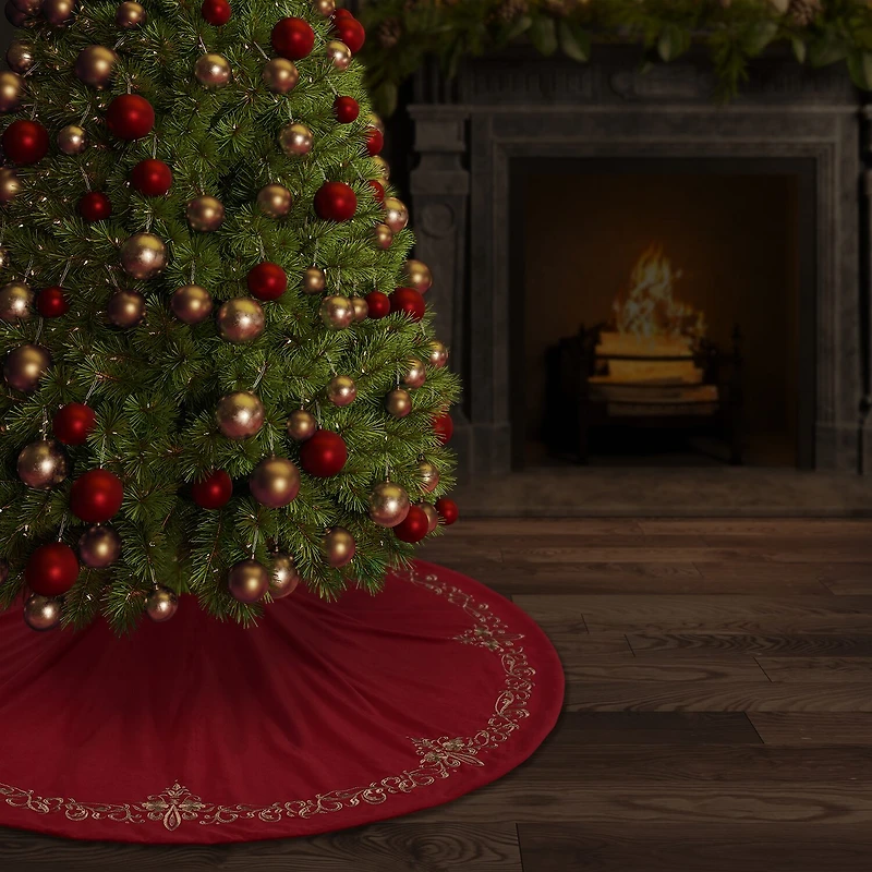 Queen Street Nicholas Indoor Tree Skirt