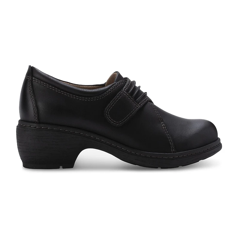 Eastland Maggie Womens Round Closed Toe Slip-On Shoe