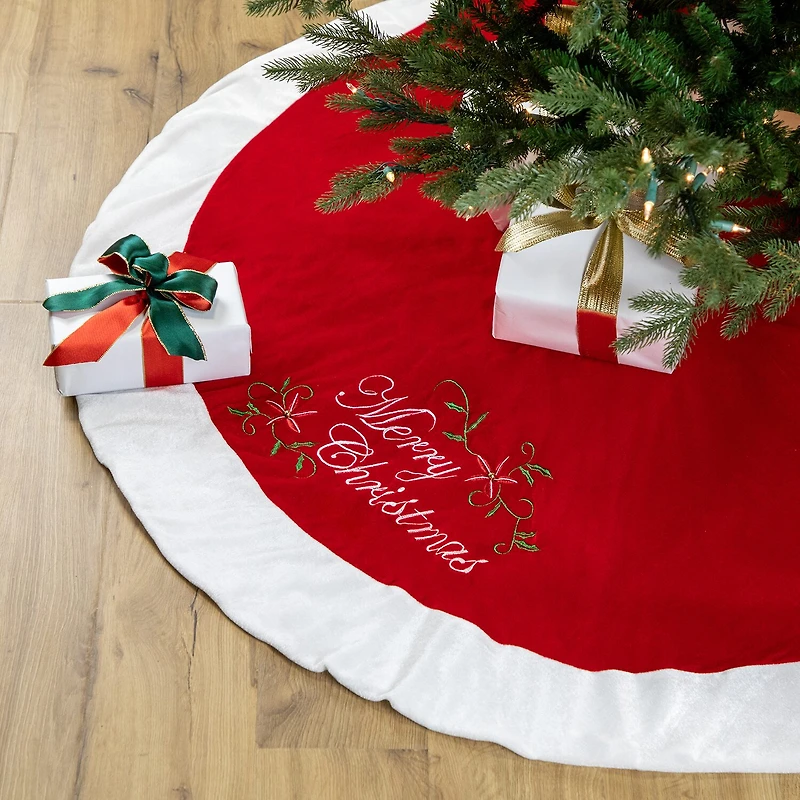 Northlight 48" Traditional Velveteen Indoor Tree Skirt