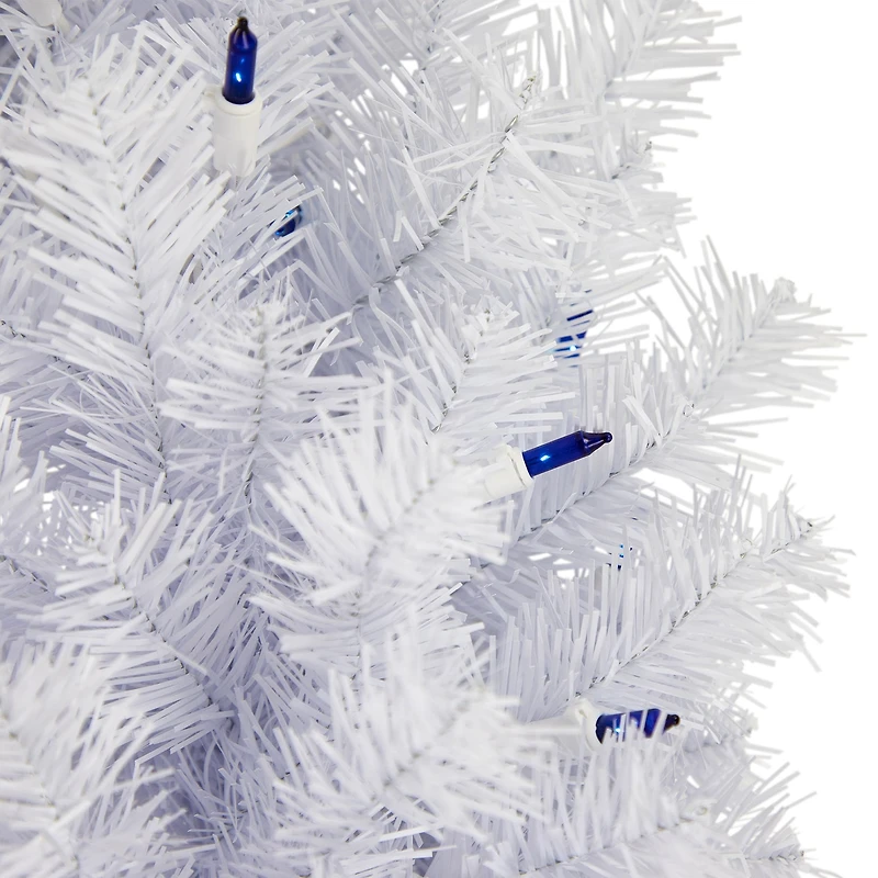 Northlight 24" Pre Lit Geneva Spruce Artificial Wreath