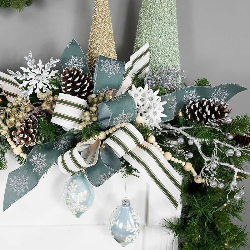Northlight 5" Shiny Artic Textured Snowflakes Finial Glass Christmas Ornament