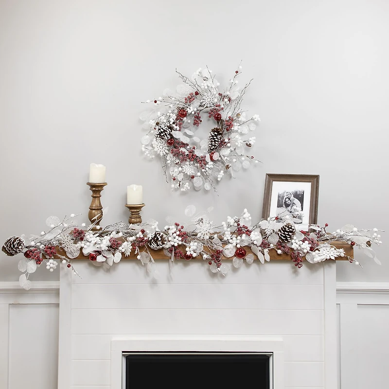 Northlight 24" Berries And Snowflakes Artificial Wreath