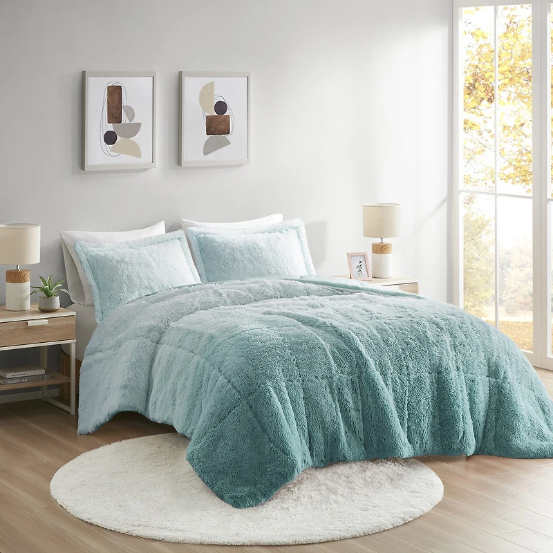 Intelligent Design Ella Ombre Shaggy Long Faux Fur Comforter Set