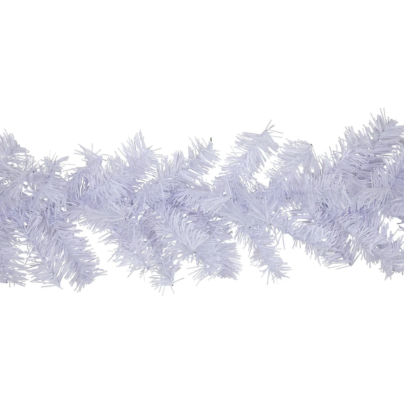 Northlight Canadian Pine Unlit Christmas Indoor Garland
