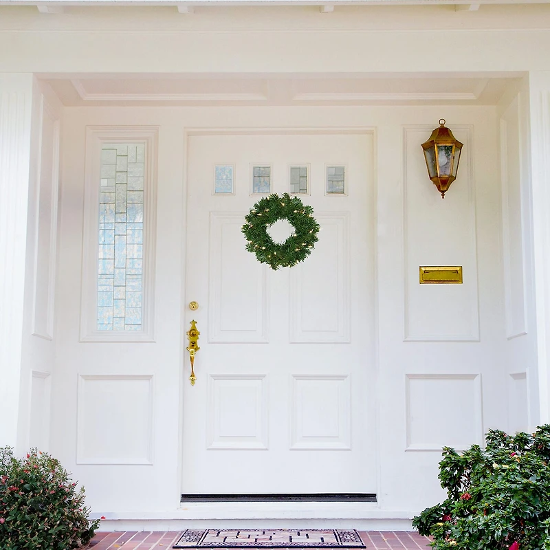 Northlight Deluxe Windsor Pine With Clear Lights Pre-Lit Wreath