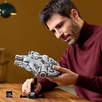 LEGO® Star Wars™ Millennium Falcon Building Blocks 921-pc.