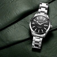 Stuhrling Mens Silver Tone Stainless Steel Bracelet Watch 3953