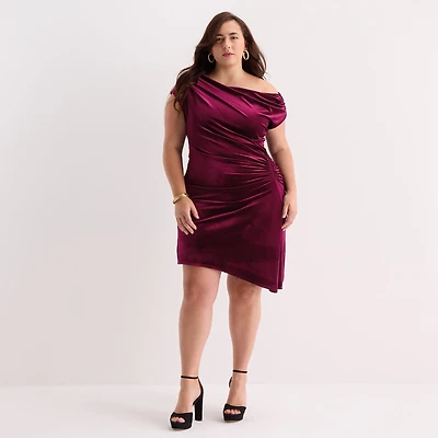 Premier Amour Womens Plus One Shoulder Short Sleeve Velvet Fit + Flare Dress