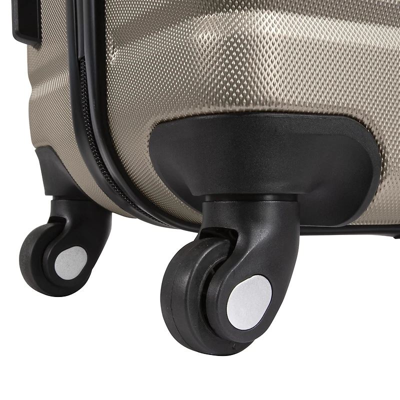 Skyway Everett 24 Inch Hardside Lightweight Checked Spinner Luggage