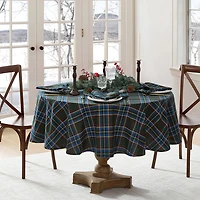 Threadmade Stowe Tartan Holiday Plaid Oval Tablecloth