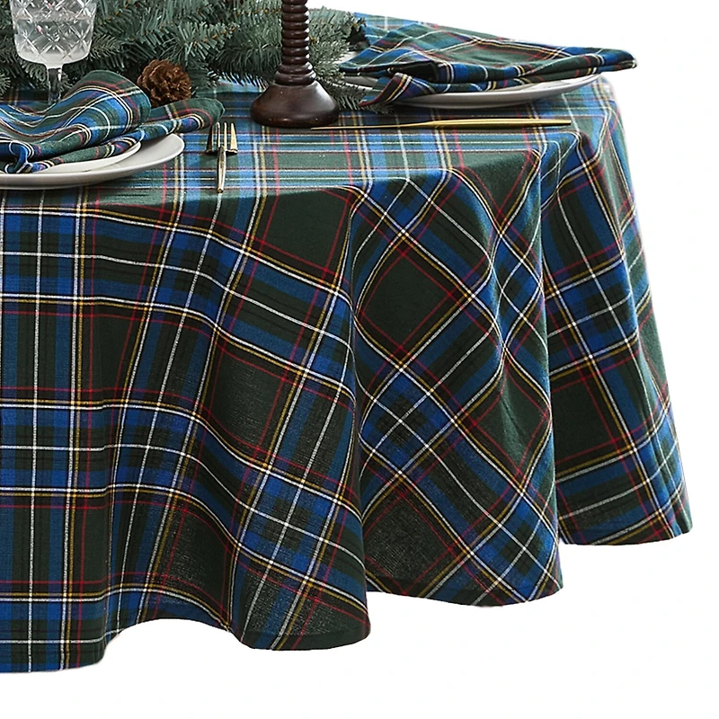 Threadmade Stowe Tartan Holiday Plaid Oval Tablecloth