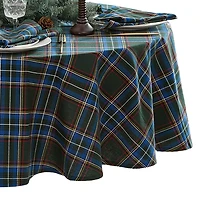 Threadmade Stowe Tartan Holiday Plaid Oval Tablecloth