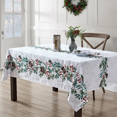 Elrene Home Fashions Holly Berry Flourish Holiday Fabric Tablecloth