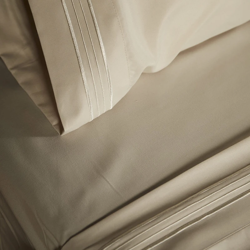 Linum Home Textiles 1800tc Wrinkle Resistant Sheet Set