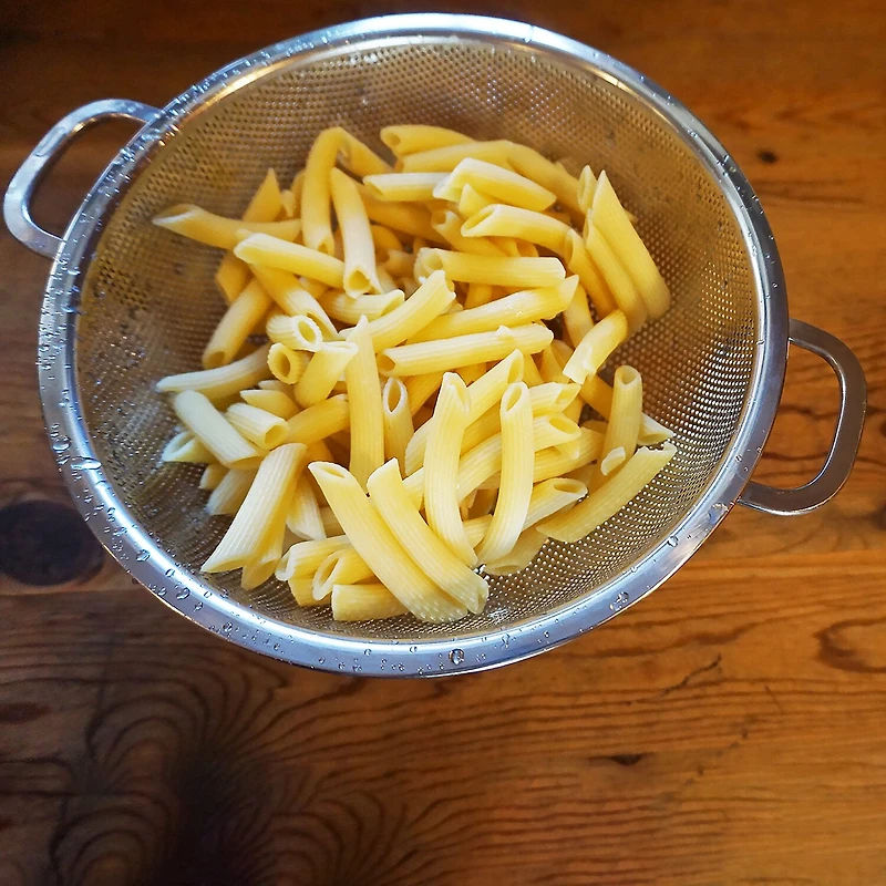 Design Imports Precision Pierced 3-qt. Colander