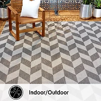 Nicole Miller Patio Country Calla Geometric Loomed Rectangular Outdoor Area Rug