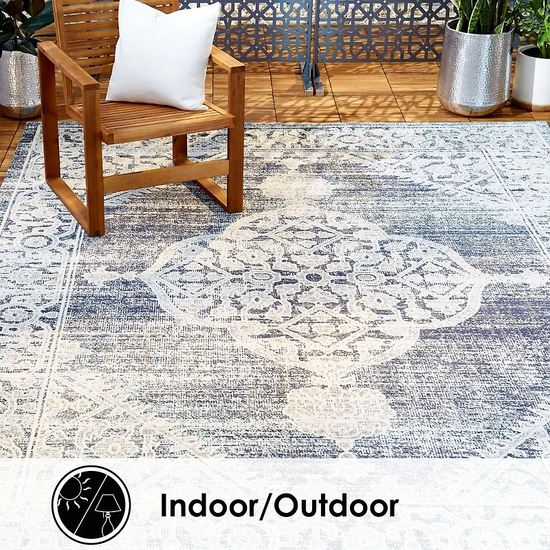 Nicole Miller Patio Sofia Magnolia Medallion Loomed Rectangular Outdoor Area Rug