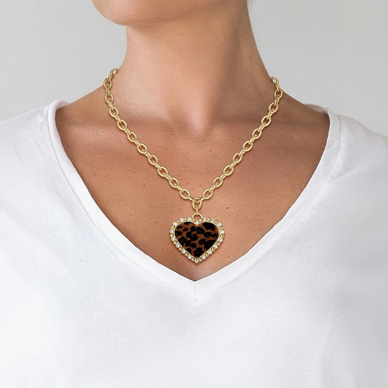 JS Jessica Simpson Gold Tone Leopard Print Womens Glass Alloy Heart 18 Inch Pendant Necklace