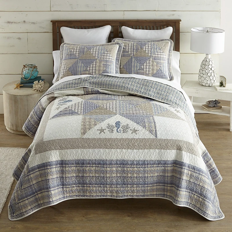 Donna Sharp Coastal Star Twin Embroidered Pieced Cotton Quilt Set