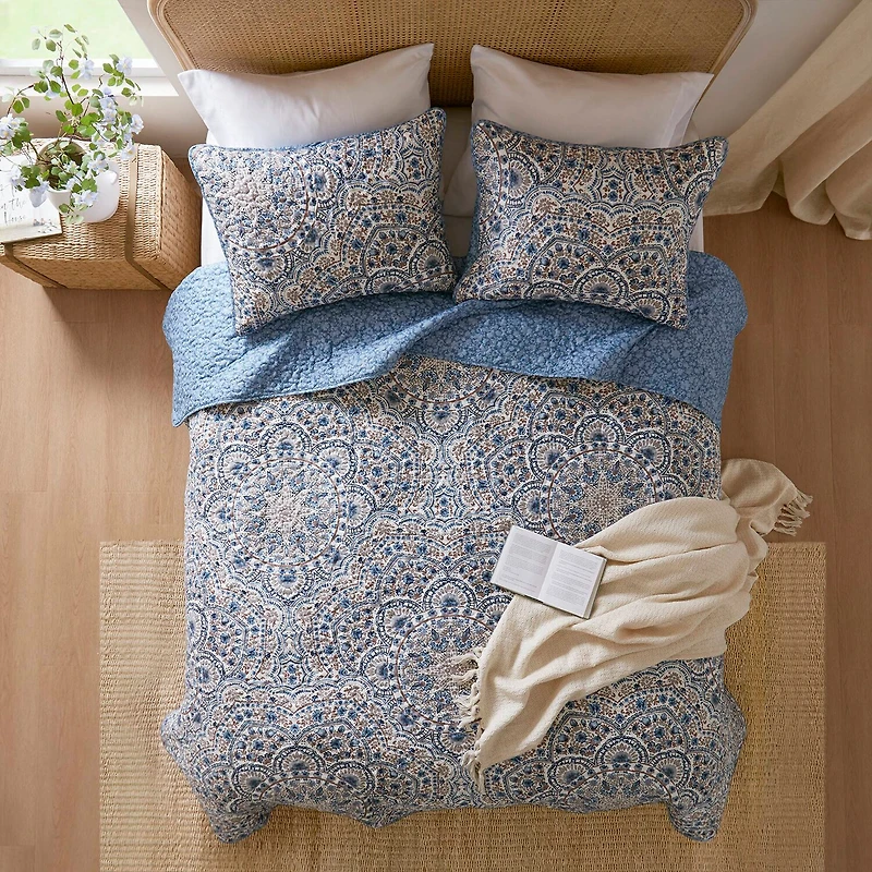 510 Design Valerie Boho Floral Reversible Quilt Set