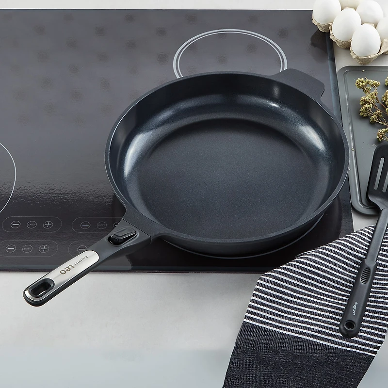 BergHOFF Leo Phantom Ceramic 12.75" Non-Stick Frying Pan